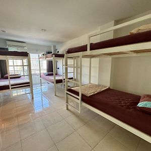 Dormitory Room Mixed